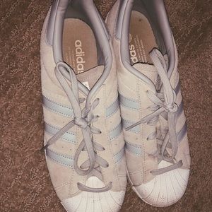 Adidas Sneakers